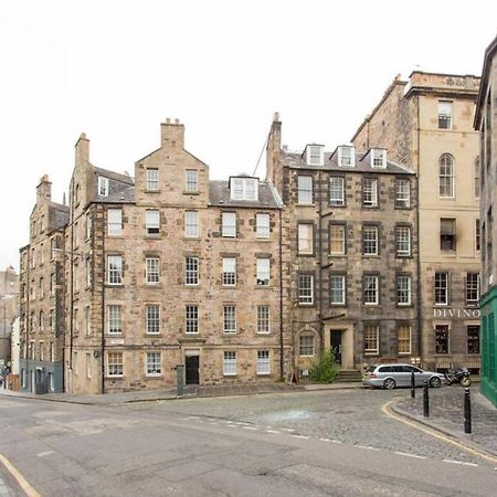 Joivy Spacious 3 Bed Apartment In The Old Town Edinburg Exteriör bild