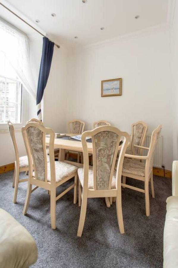 Joivy Spacious 3 Bed Apartment In The Old Town Edinburg Exteriör bild