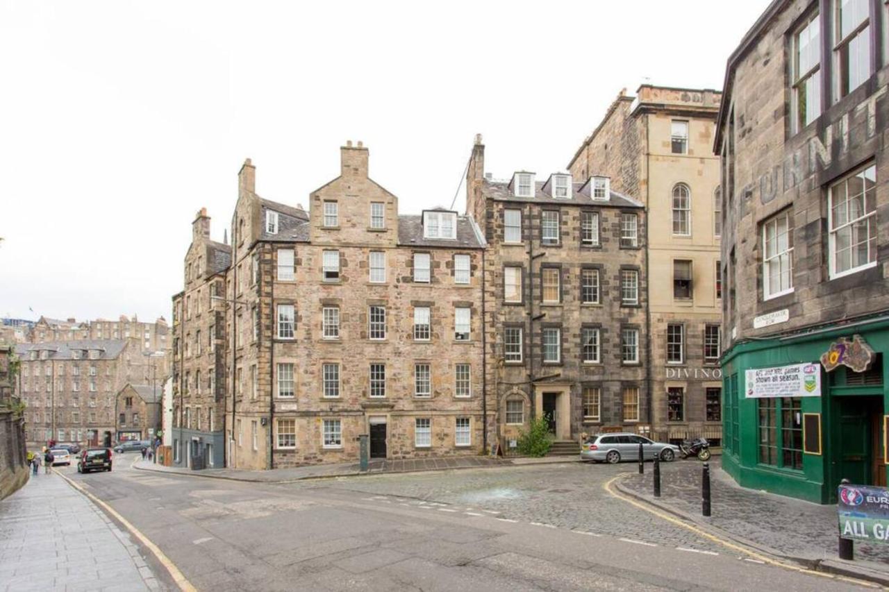 Joivy Spacious 3 Bed Apartment In The Old Town Edinburg Exteriör bild