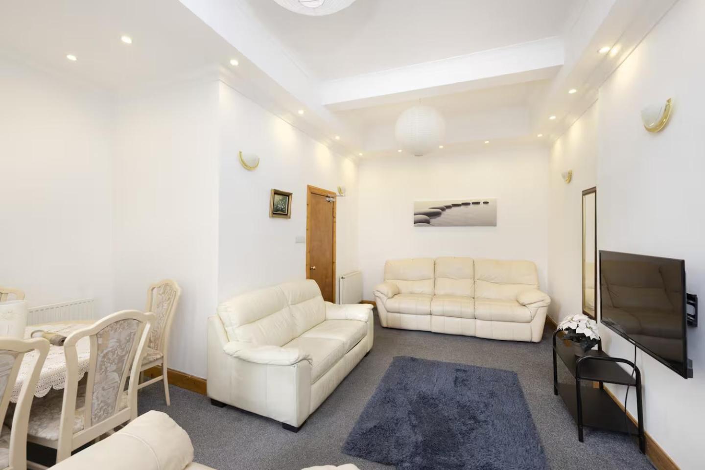 Joivy 3 Bed Flat In Old Town, Close To Grassmarket Edinburg Exteriör bild