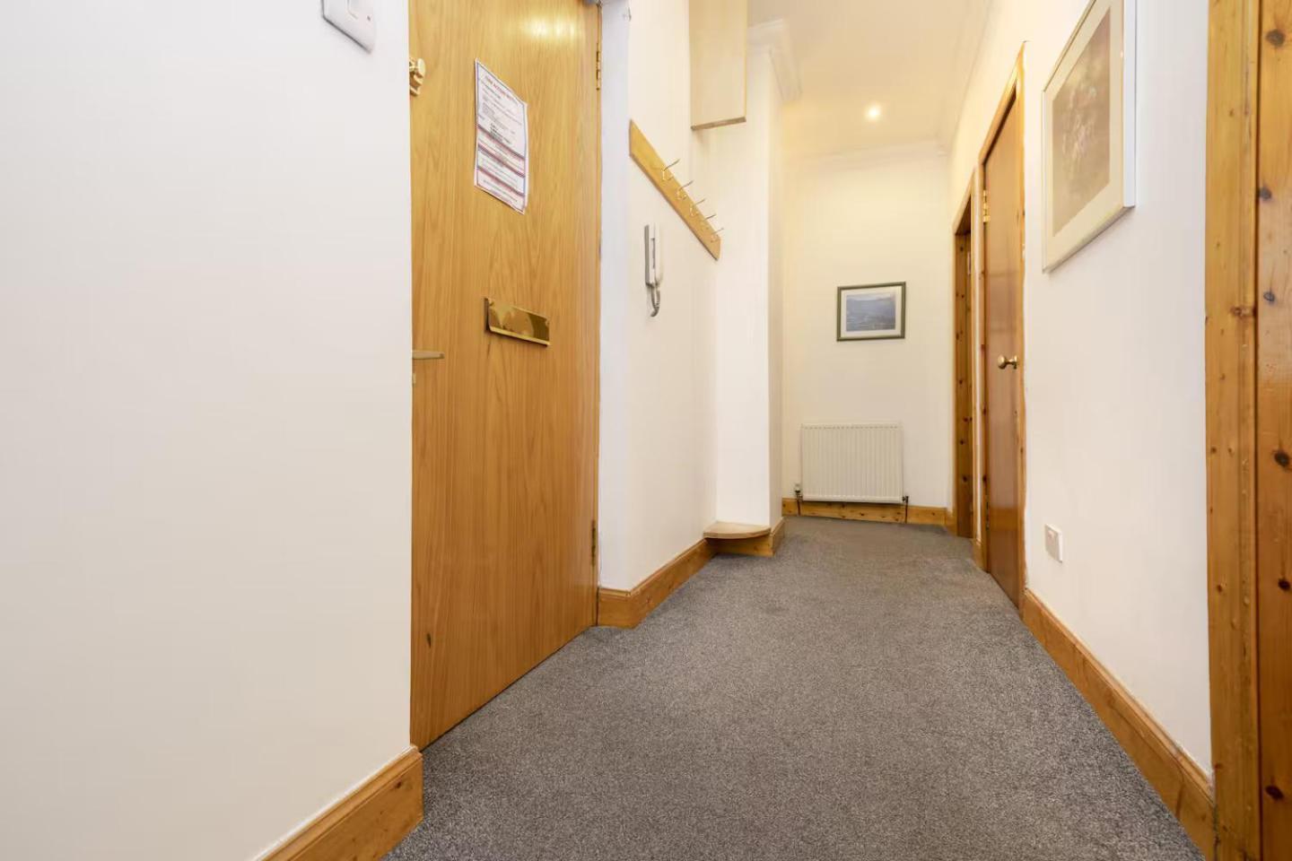 Joivy 3 Bed Flat In Old Town, Close To Grassmarket Edinburg Exteriör bild
