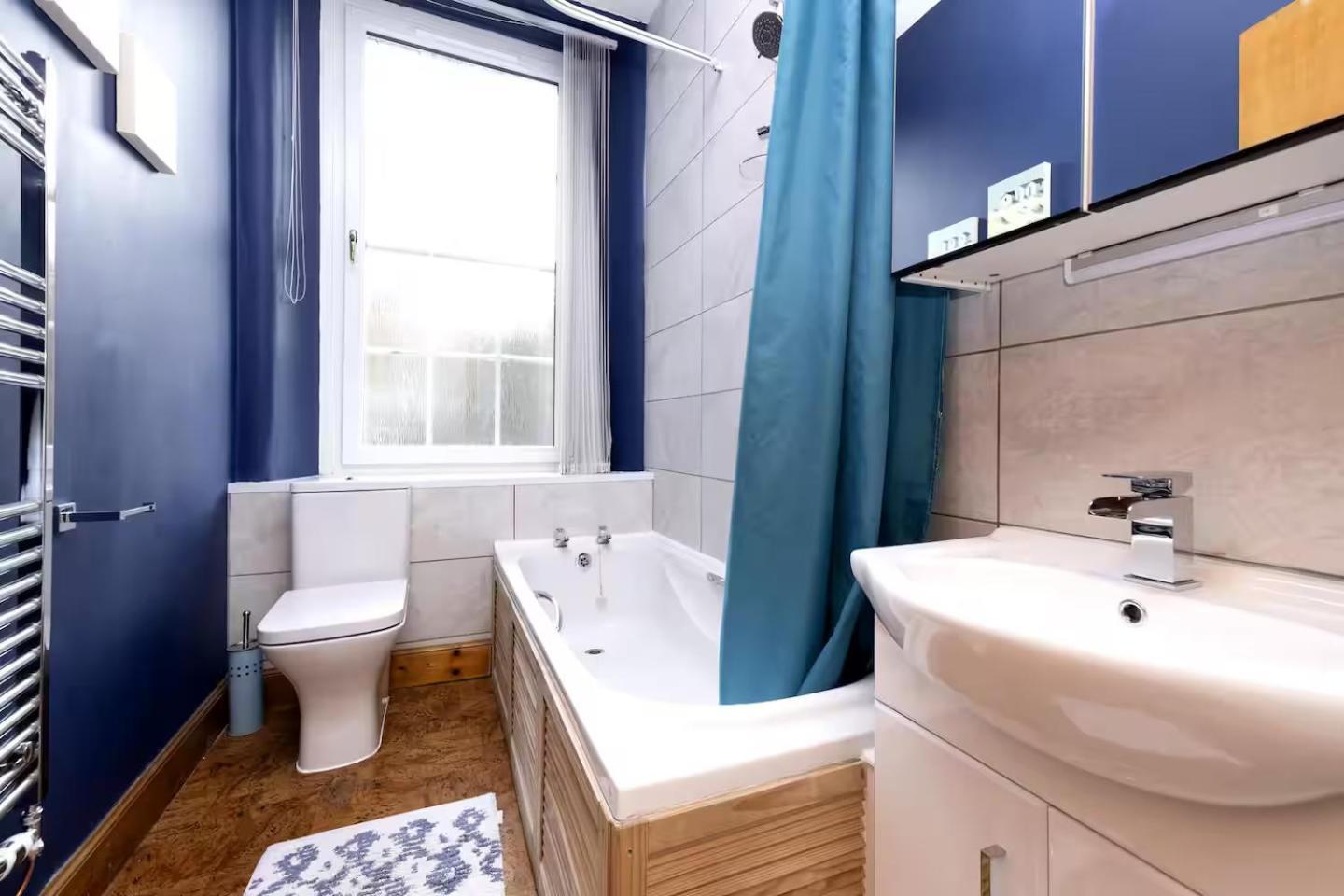 Joivy 3 Bed Flat In Old Town, Close To Grassmarket Edinburg Exteriör bild